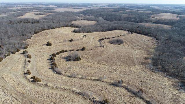 Y Highway, Oregon, MO 64473