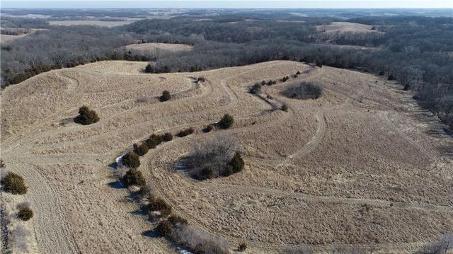 Y Highway, Oregon, MO 64473