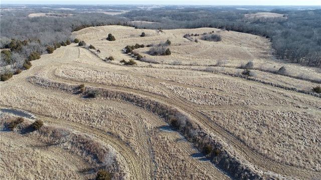 Y Highway, Oregon, MO 64473