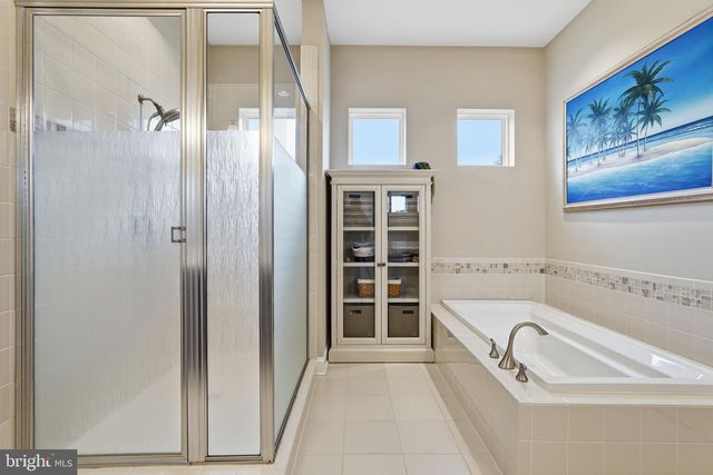 109 WAX WING CT, Lake Frederick, VA 22630