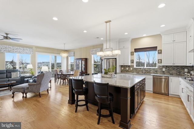 109 WAX WING CT, Lake Frederick, VA 22630