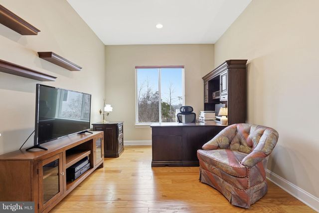 109 WAX WING CT, Lake Frederick, VA 22630