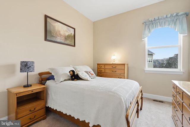 109 WAX WING CT, Lake Frederick, VA 22630