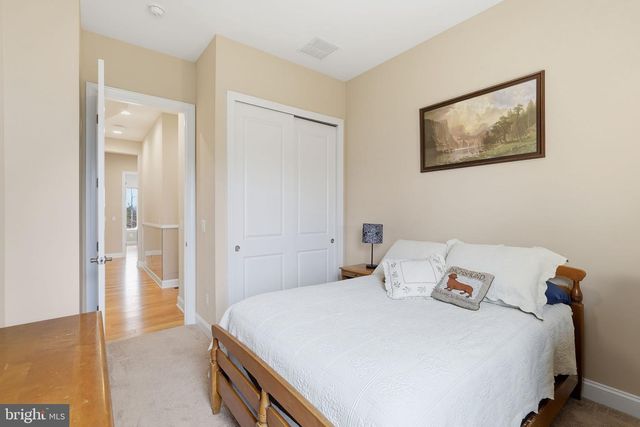 109 WAX WING CT, Lake Frederick, VA 22630