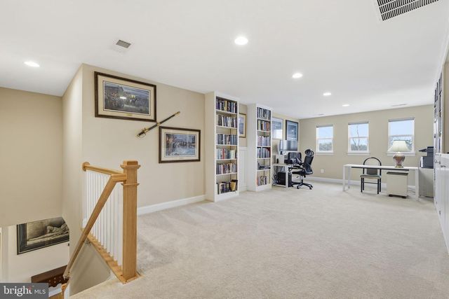 109 WAX WING CT, Lake Frederick, VA 22630