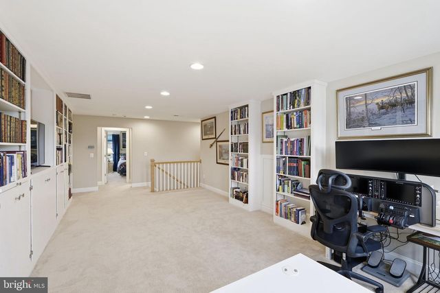 109 WAX WING CT, Lake Frederick, VA 22630