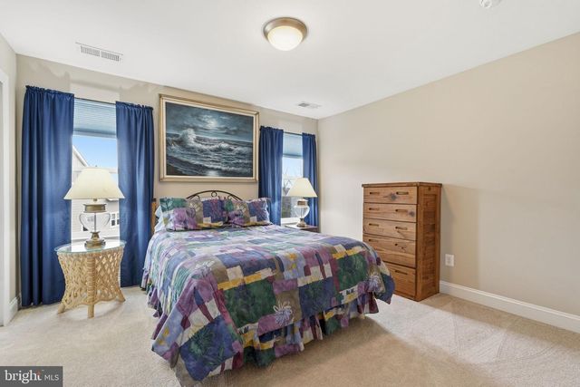 109 WAX WING CT, Lake Frederick, VA 22630