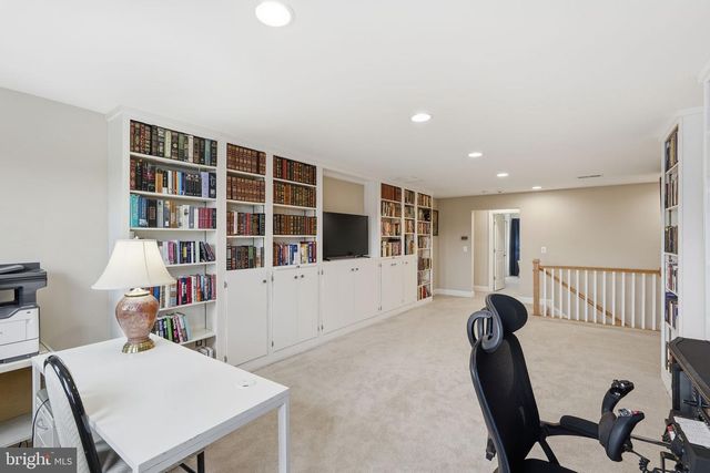 109 WAX WING CT, Lake Frederick, VA 22630