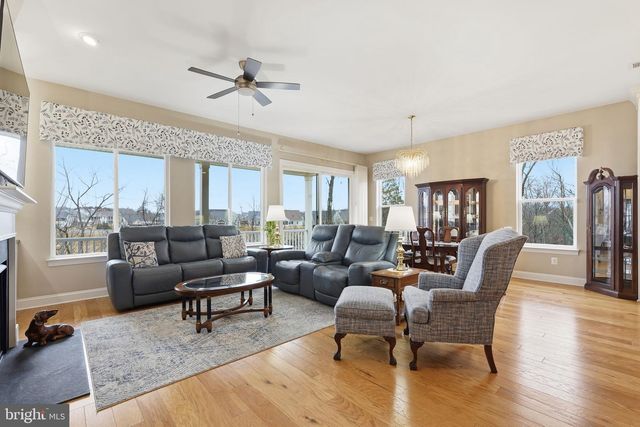 109 WAX WING CT, Lake Frederick, VA 22630