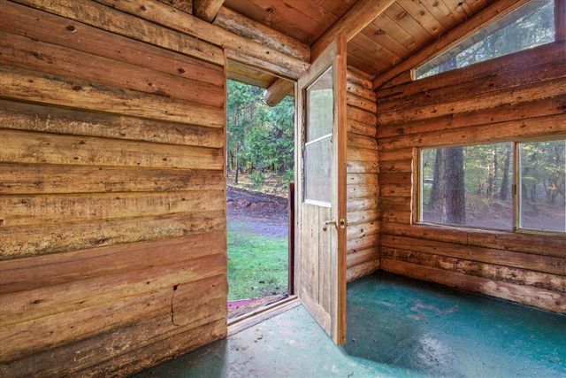 509 Marble Mountain Road, Grants Pass, OR 97527