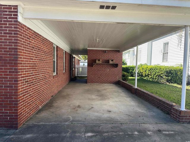 103 E 2nd Ave., Lake View, SC 29563