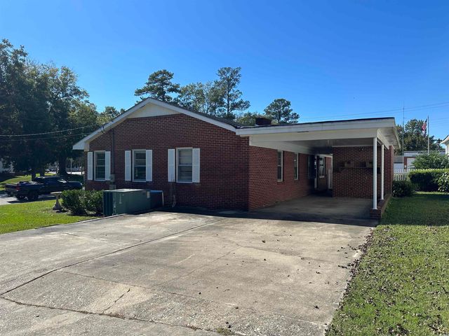 103 E 2nd Ave., Lake View, SC 29563