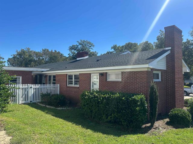 103 E 2nd Ave., Lake View, SC 29563