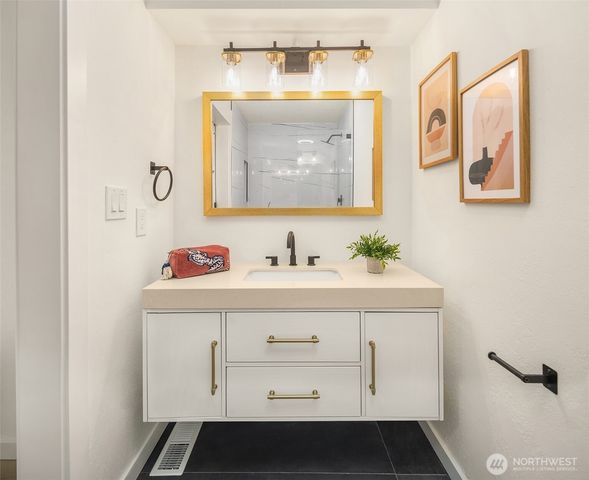 727 198th Place SE, Bothell, WA 98012