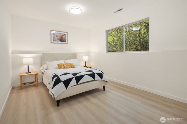 727 198th Place SE, Bothell, WA 98012