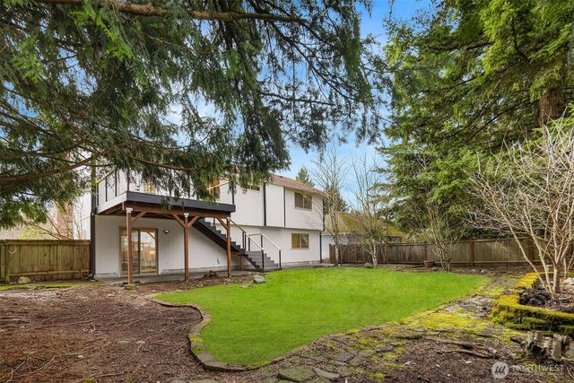 727 198th Place SE, Bothell, WA 98012
