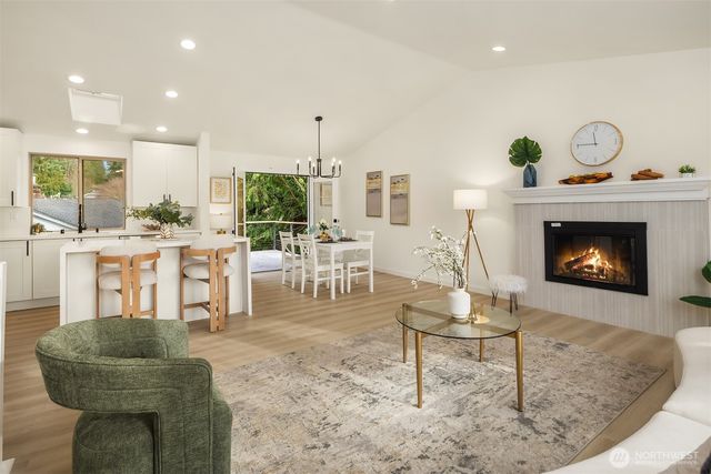 727 198th Place SE, Bothell, WA 98012