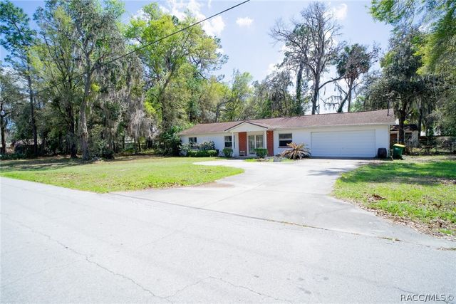 707 Howard Street, Inverness, FL 34453