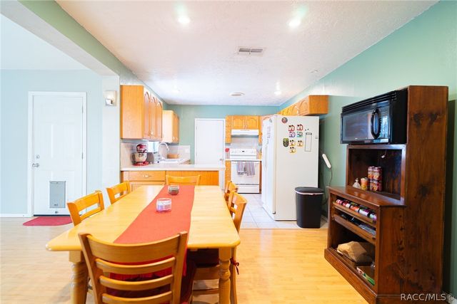 707 Howard Street, Inverness, FL 34453