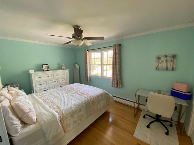 357 Roberts Road, Inverness, IL 60010