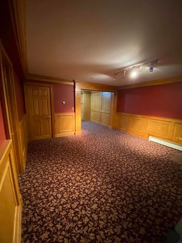 357 Roberts Road, Inverness, IL 60010