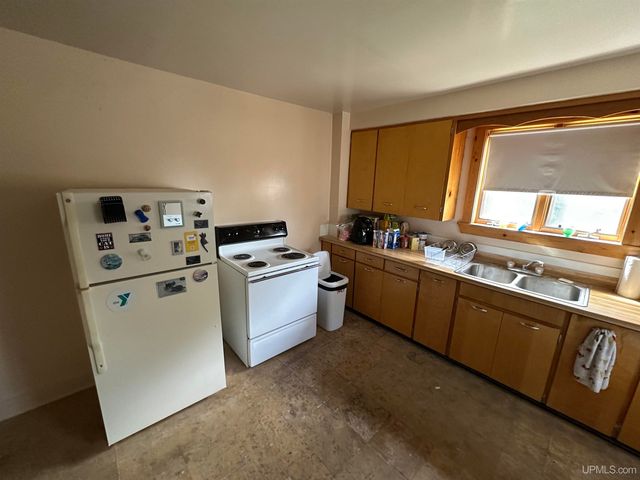 25417 Elm Street, Calumet, MI 49913