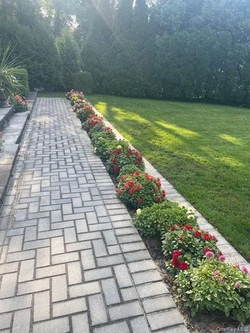 145 Shore Road, Manhasset, NY 11030