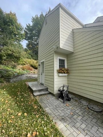 145 Shore Road, Manhasset, NY 11030