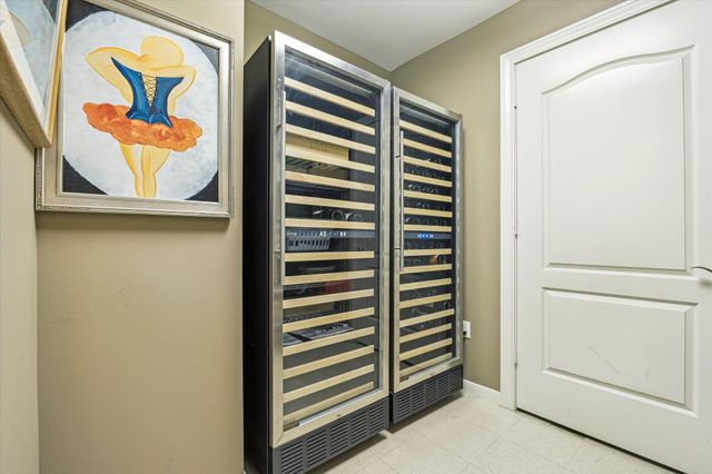 1000 Uptown Park Boulevard 93, Houston, TX 77056