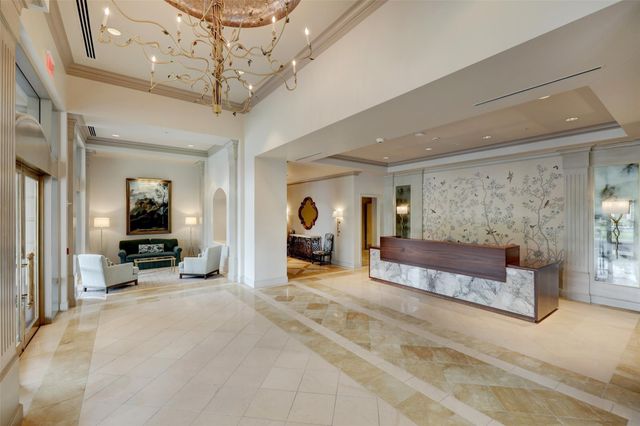 1000 Uptown Park Boulevard 93, Houston, TX 77056