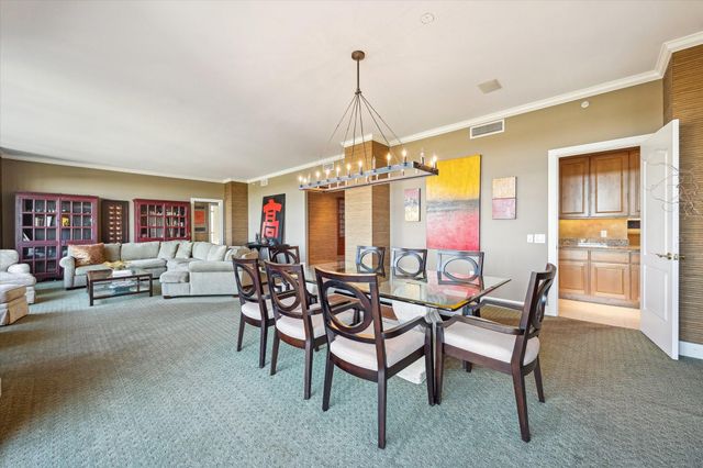 1000 Uptown Park Boulevard 93, Houston, TX 77056