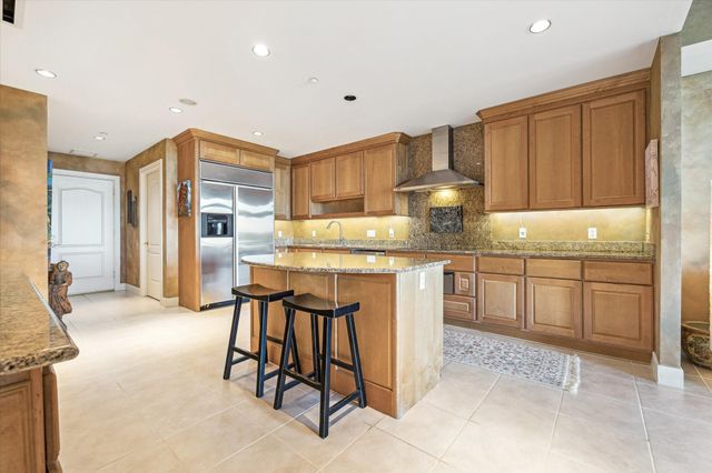 1000 Uptown Park Boulevard 93, Houston, TX 77056