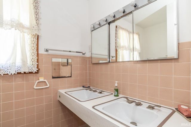 1412 E 2 Street, Bloomington, IN 47401