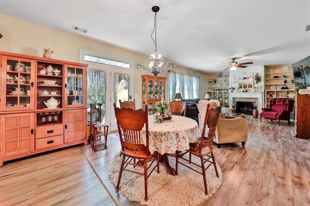 176 Oakland Way, Dallas, GA 30157