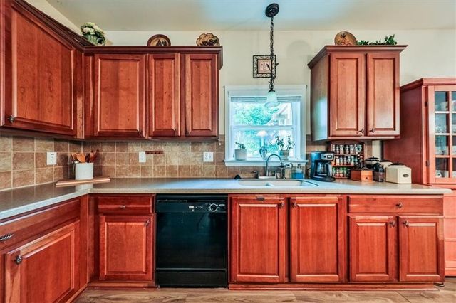 176 Oakland Way, Dallas, GA 30157