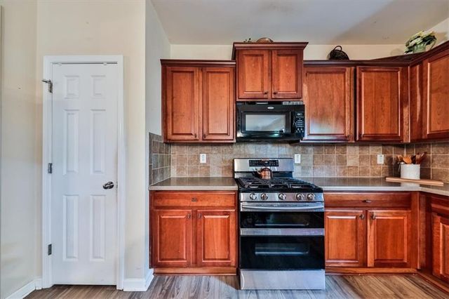 176 Oakland Way, Dallas, GA 30157