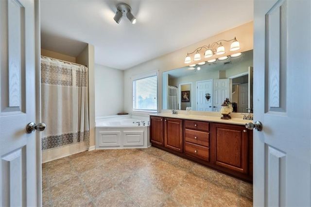 176 Oakland Way, Dallas, GA 30157