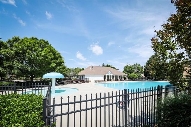 176 Oakland Way, Dallas, GA 30157