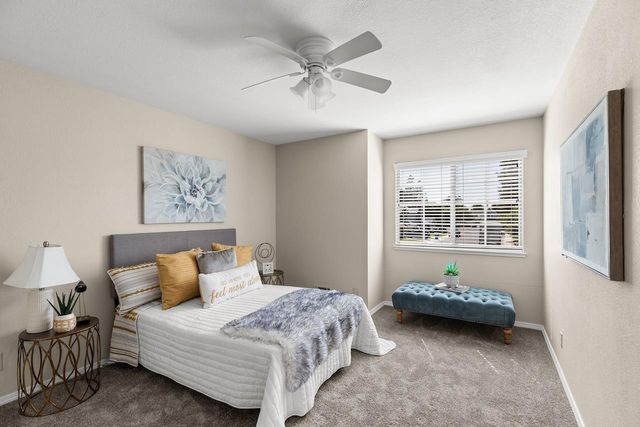 244 Laurelwood Cir, Manteca, CA 95336
