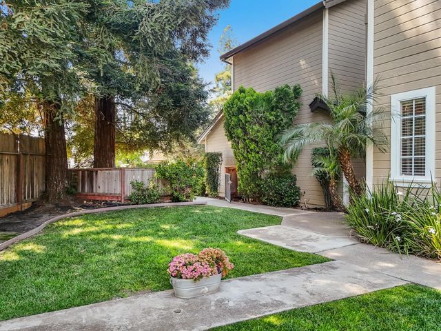 244 Laurelwood Cir, Manteca, CA 95336