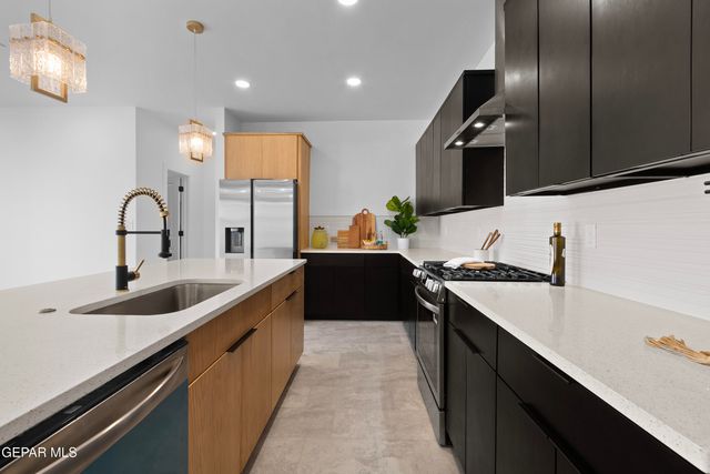 7304 John Gerald way, El Paso, TX 79934