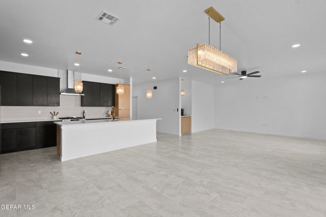 7304 John Gerald way, El Paso, TX 79934