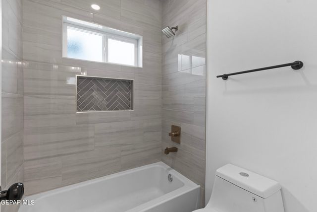 7304 John Gerald way, El Paso, TX 79934