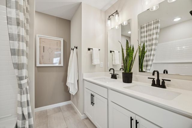 9312 Larimar Trail, Eden Prairie, MN 55347