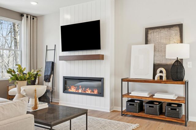 9312 Larimar Trail, Eden Prairie, MN 55347