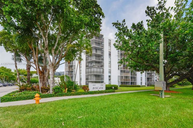 20500 W Country Club Drive 406, Aventura, FL 33180