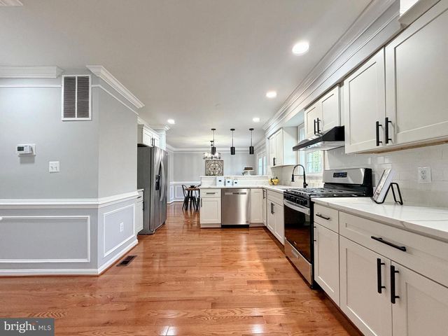 13 ALEXANDRIA OVERLOOK DR, Oxon Hill, MD 20745