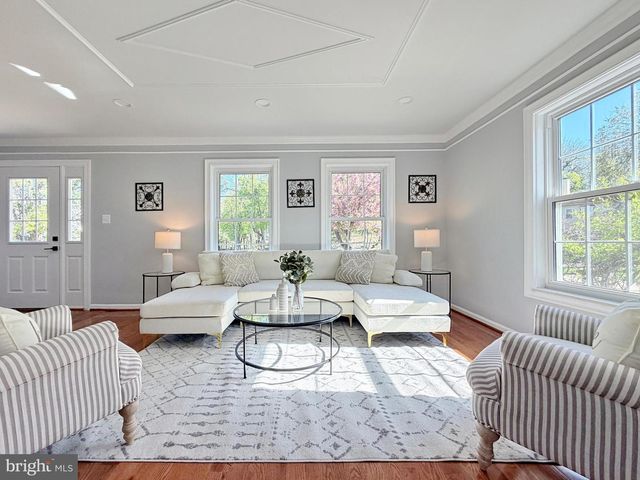 13 ALEXANDRIA OVERLOOK DR, Oxon Hill, MD 20745