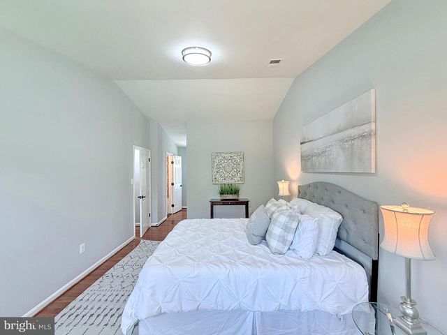13 ALEXANDRIA OVERLOOK DR, Oxon Hill, MD 20745