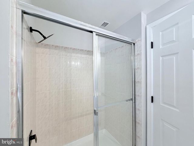 13 ALEXANDRIA OVERLOOK DR, Oxon Hill, MD 20745